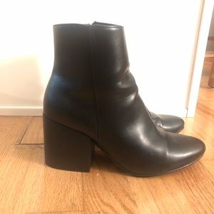 Steve Madden classic black heeled booties